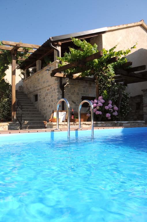 Holiday Homes Poli Svetega Antona Gračišće Екстериор снимка