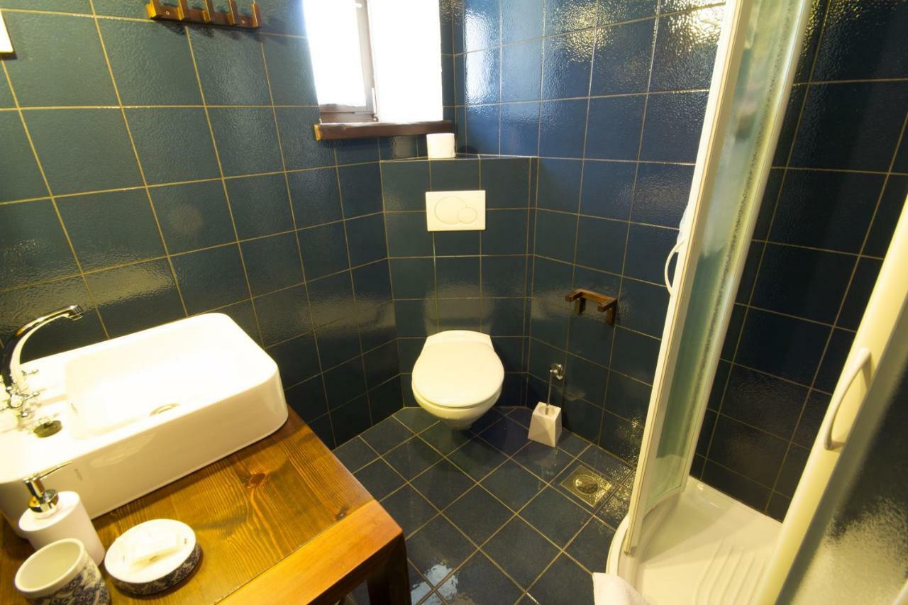 Holiday Homes Poli Svetega Antona Gračišće Екстериор снимка