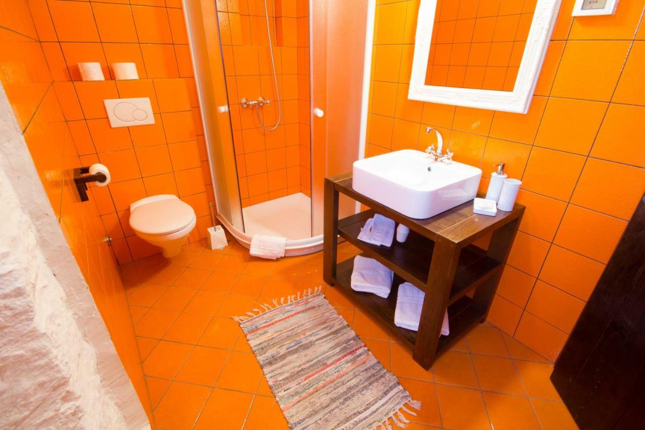 Holiday Homes Poli Svetega Antona Gračišće Екстериор снимка